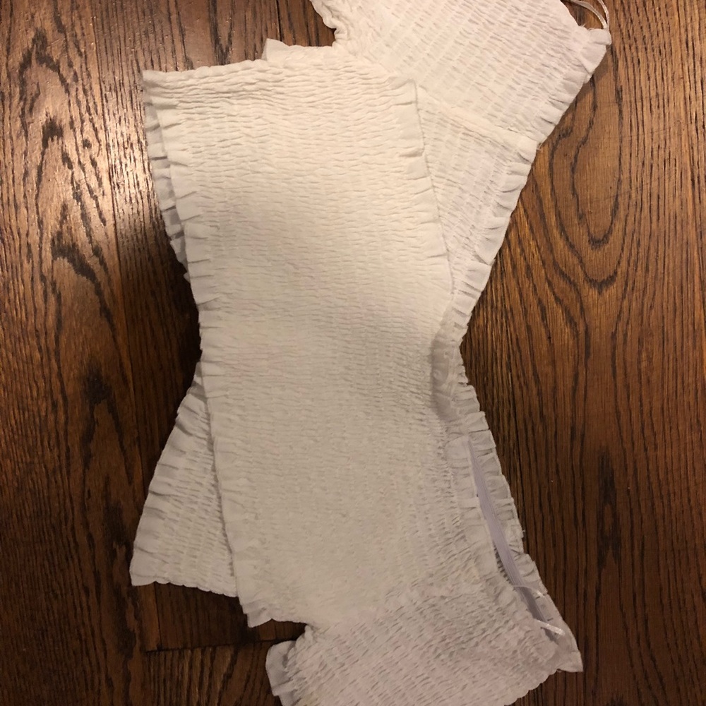 LF White cropped top